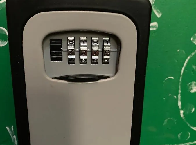 Orange 52 Apartment Riga