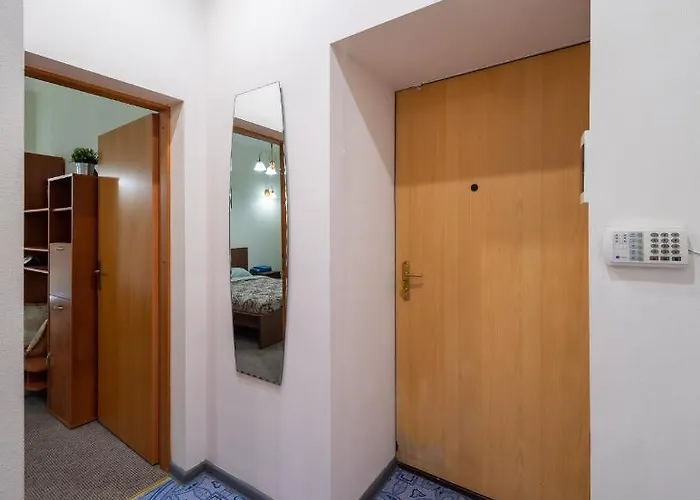 Apartment Orange 52 *