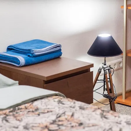 Apartment Orange 52 *